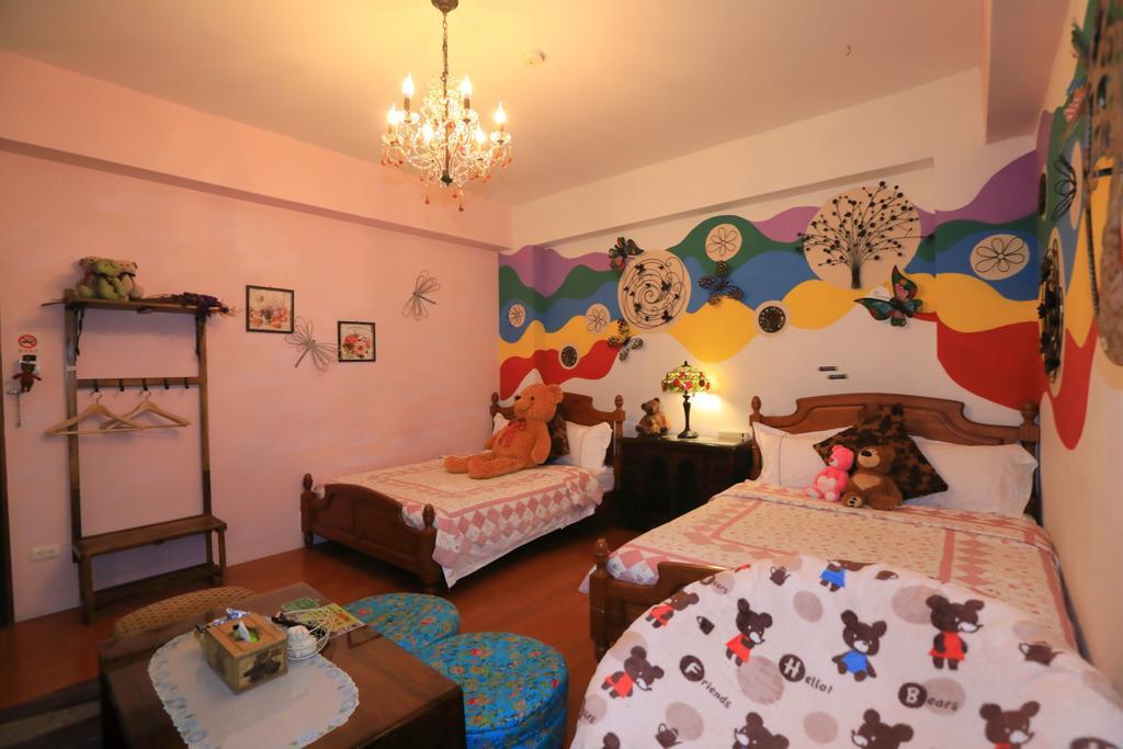 Bearbear Homestay 花蓮市 エクステリア 写真